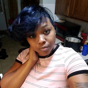 Meet your Posher, Candice